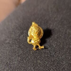 Vintage Easter Chick Brooch Lapel Pin Gold Tone Jewelry - Angry Chicken